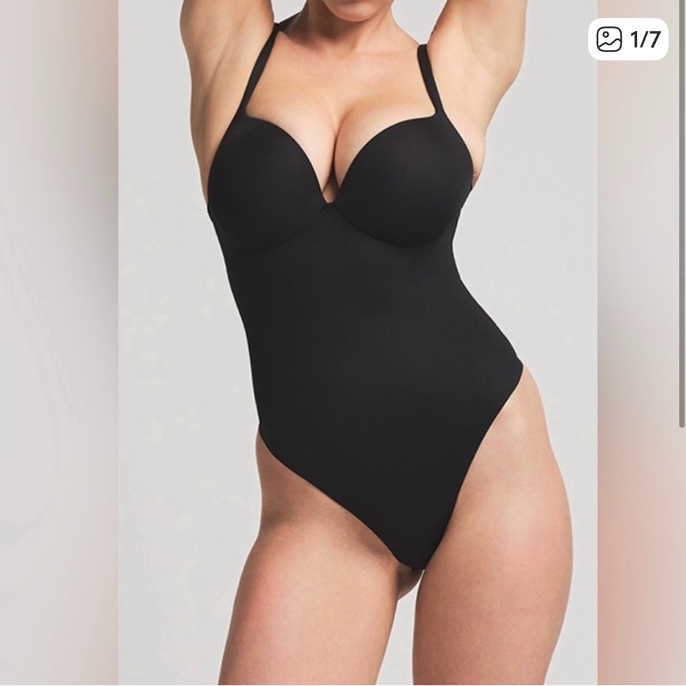 SKIMS Ultimate Body Push-Up Thong Bodysuit | Onyx | Small